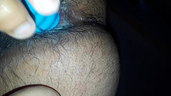 Play MP4 - Hole stretched