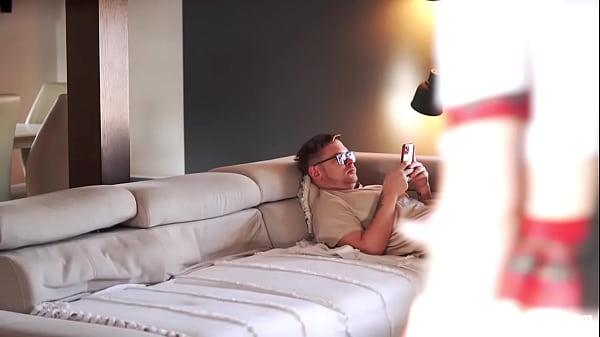 Nonton Redheaded Hottie Knows How To Ride My Hard Cock thumbnail