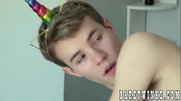 Play MP4 - Butt munching twinks have a hardcore bareback session