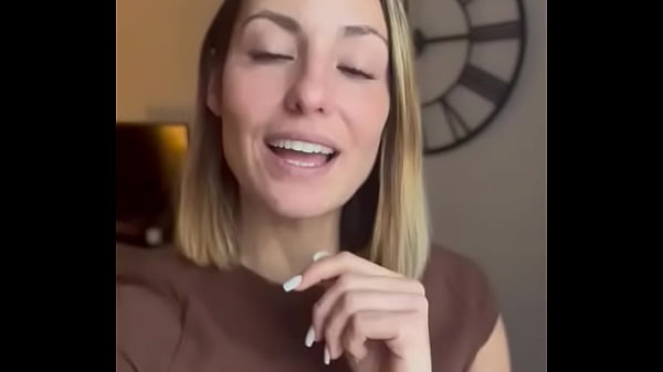 Nonton Termin&eacute;s!!! Finis Les Dimanches Apr&egrave;s-midi Seul Dans Le Canap&eacute; ! ... thumbnail