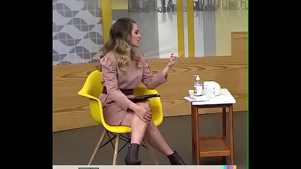 Regiane tapias bem sexy de saia 05 05 21 parte 02 safada puta vagabunda sexy tarada sensacional oral anal sexo cachorra loira morena programa tesuda peitao rabao delicia brasileira piranha mulata nega 