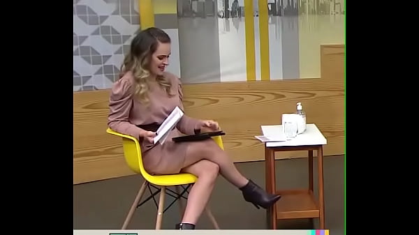 Regiane tapias bem sexy de saia 05 05 21 parte 02 safada puta vagabunda sexy tarada sensacional oral anal sexo cachorra loira morena programa tesuda peitao rabao delicia brasileira piranha mulata nega 