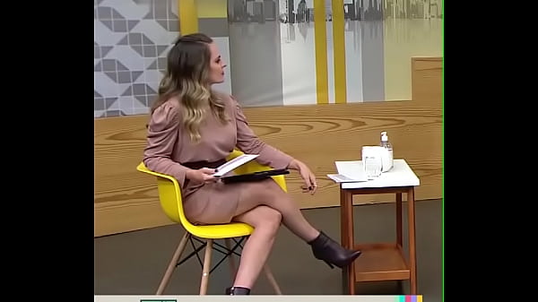 Regiane tapias bem sexy de saia 05 05 21 parte 02 safada puta vagabunda sexy tarada sensacional oral anal sexo cachorra loira morena programa tesuda peitao rabao delicia brasileira piranha mulata nega