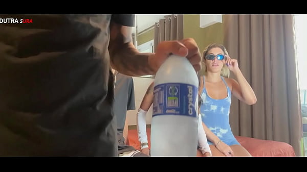 Play MP4 - Putaria com um novinho de 18 anos - Novinho do pau grande fode a Dutra Sura com for&ccedil;a