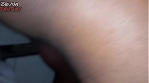 Negao come esposa mudinha na frete do marido que fica se masturbando e no fim enche ela de leite 