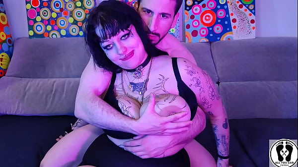 Big Boobs And Armpits Fetish With Chubby Goth Girl thumbnail