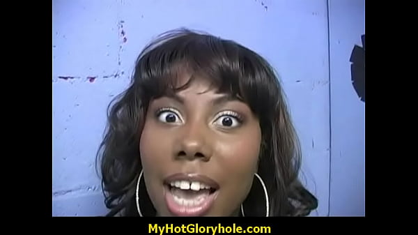 Nonton Ebony Sucks A Big Cock At Gloryhole 15 thumbnail
