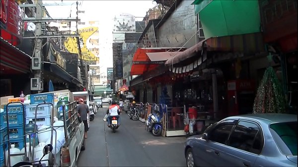 Play MP4 - Soi Cowboy Sukhumvit Road 2 in Thailand