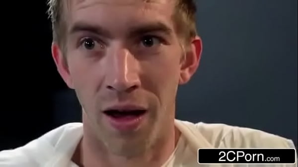 T-Shirt Soaking Babes Save His Big Cock with a Sloppy Blowjob Relay 