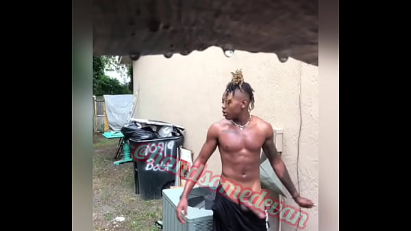 Play MP4 - Neighbors Watch young man jerk his dick in the rain &lpar;Handsomedevan&rpar;