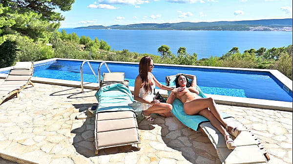 Their personal guide chapter 1 busty babes anissa kate and olivia del rio enjoy poolside lesbo session gp3372 