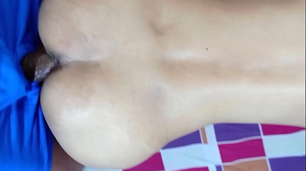 Desi hot sex video full_hindi porn XVIDEO DESISLIMGIRL