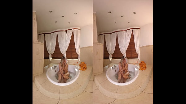 Jacuzzi Time Models Julia_Parker_Nikky Dream