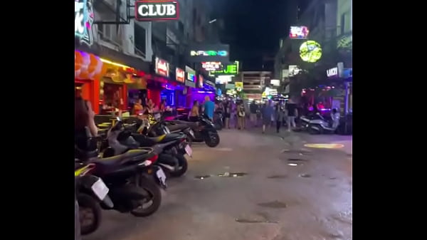 Play MP4 - - &num;82