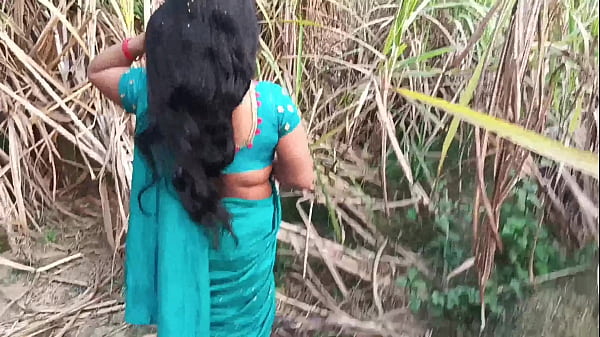 Play MP4 - out door sugarcane field sexy married girlfriend ko choda full hard sex