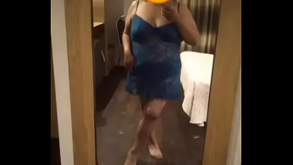 Putita Vendedora De Caricias thumbnail