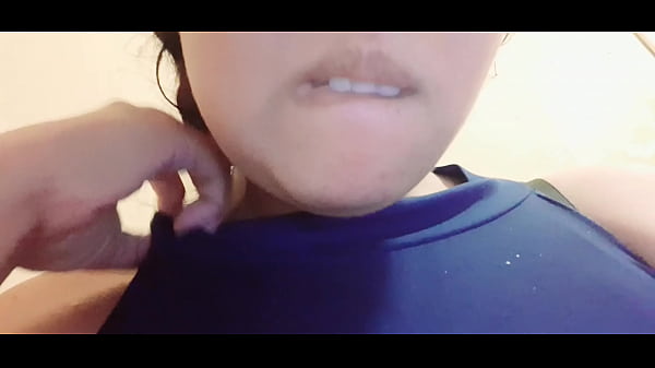 Por el d&iacute;a internacional de la mujer me manoseo sedienta de pene enorme