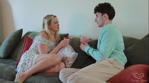 Play MP4 - Bouncing Phat Ass&excl; Lucky Nick Strokes Cums On PAWG Charlie Forde&excl;