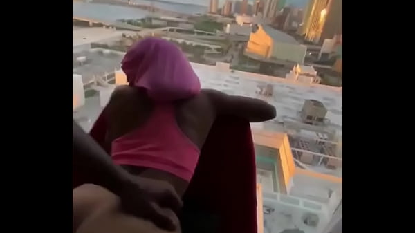 Play MP4 - Backshots over Miami