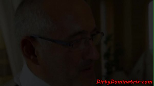 Nonton Lesbian Domina Disciplines Subs Ass With Toy thumbnail