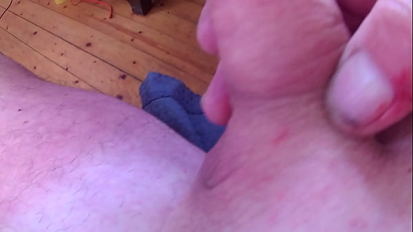 Play MP4 - chris close up