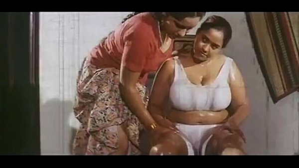 Sharmile takes Oil_Massage