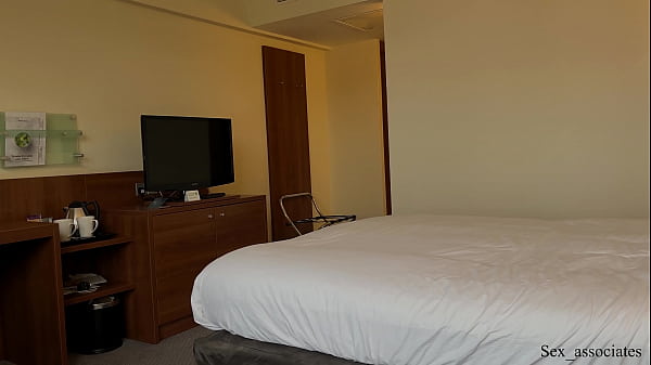 Play MP4 - Stepmother And Son Share a Bed In A Hotel