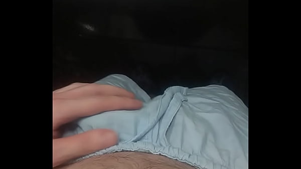 Play MP4 - Twink shows body and Big dick in bathroom