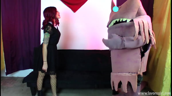 La Vore Girl and her tasty interview 