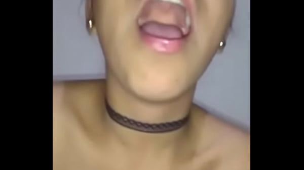 Dauergeile Amateur Latina SexySoraya macht es sich selbst 