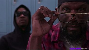 Nonton You Will Learn What A Blowbang Is! thumbnail