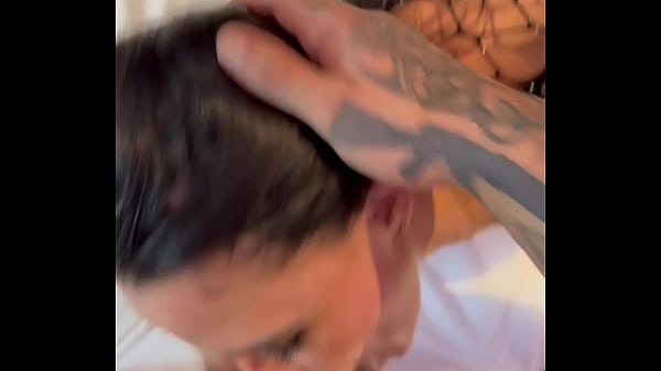 Eu e meu amigo personal fodendo a aluna peituda da academia