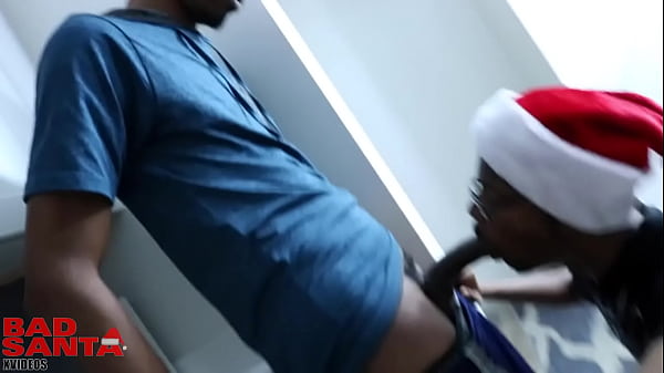 Play MP4 - Bad Santa - Scene 5&colon; Maximus Sky & Zaddyyy KJ