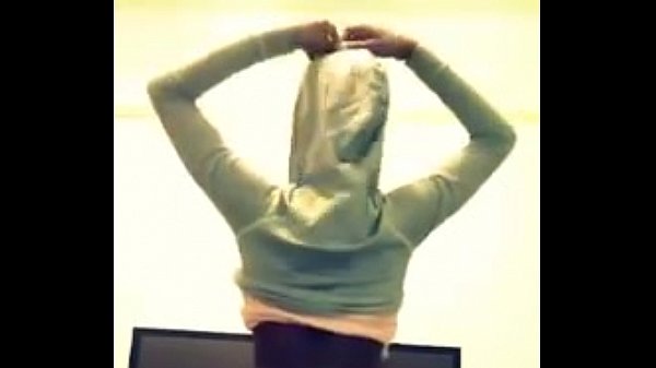 Play MP4 - chanell alexander bouncing fast