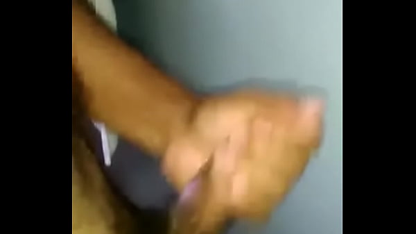 mi amigo Adan masturbandose para mi 