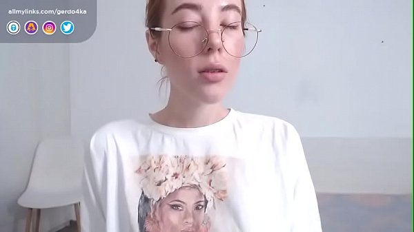 Nonton Music With Beautiful Girl thumbnail