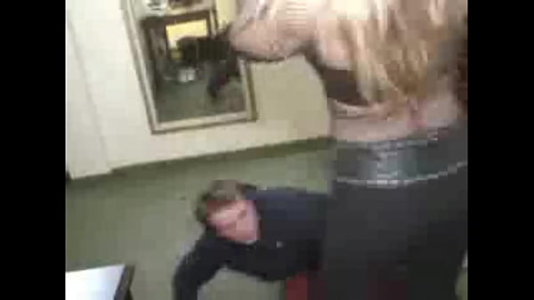 Girl_PrincessCarriesGuy Lift Carry