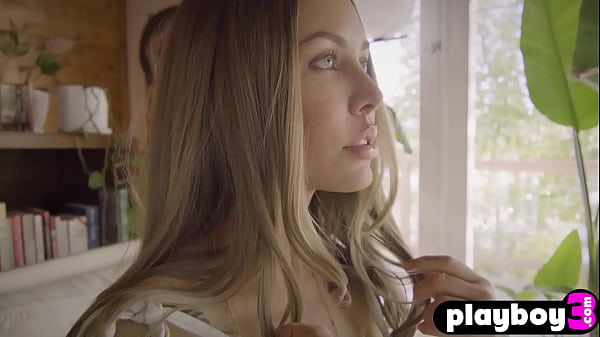 Hot blonde girlNicole_Aniston_exposed_stunningbody and put big ass inthe first plan