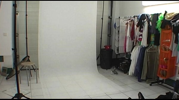 Eroticphotoshoot withreal czech amateur