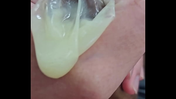 EU GOZEI DENTRO DA CAMISINHA 