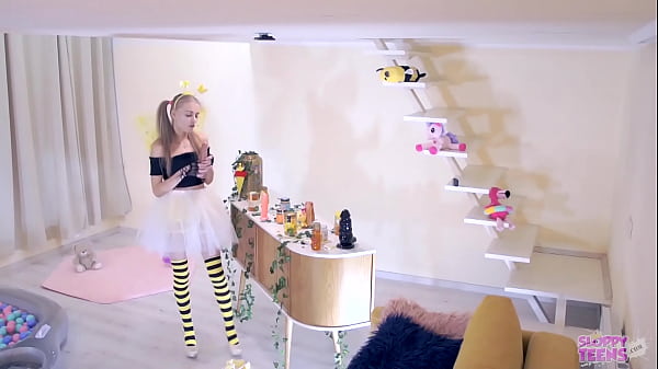 Play MP4 - Petite Girl Bee costume licks Honey and Sucks Cocks - Trailer&num;01 Bonnie Dolce