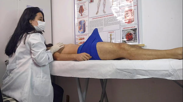 O pau levantou_na frente da enfermeira