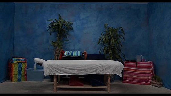 Nonton Sultry Blondie Enjoys Hard Knob thumbnail