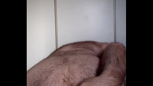 Play MP4 - Entrainement de ma chatte sur ordre de Ma&icirc;tre S&eacute;bastien