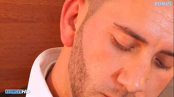 Salesman in suit gets massaged his huge cock by a guy ! 