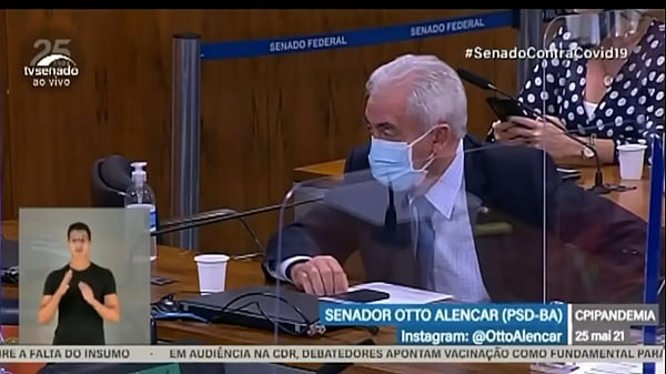 vovô arromba novinha sem pena