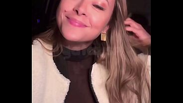 Nonton Conheci O Cantor Da Banda De Pagode, Levei Ele Embora Pro Meu Apto Pra Me Foder Gostoso Na Frente Do Corno E Gozou Dentro De Mim thumbnail