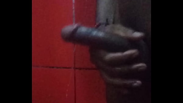 Play MP4 - Me hac&iacute;a una paja viendo la foto de una compa&ntilde;era de colegio