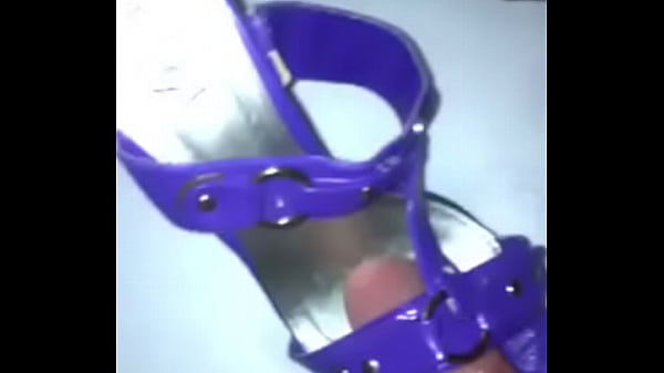 Nonton Cumming On Heels thumbnail