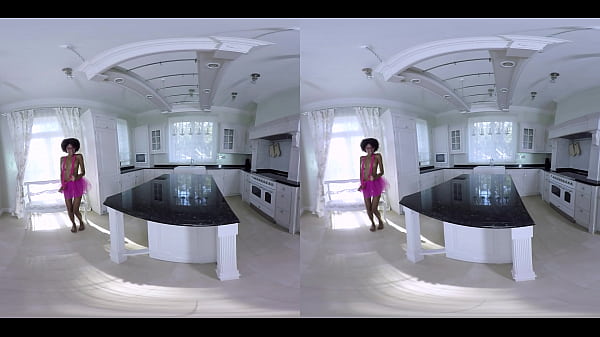 Black girl shows you everything and mastrurbates in vr